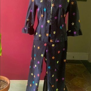 2 piece set  Brand - Think Tank